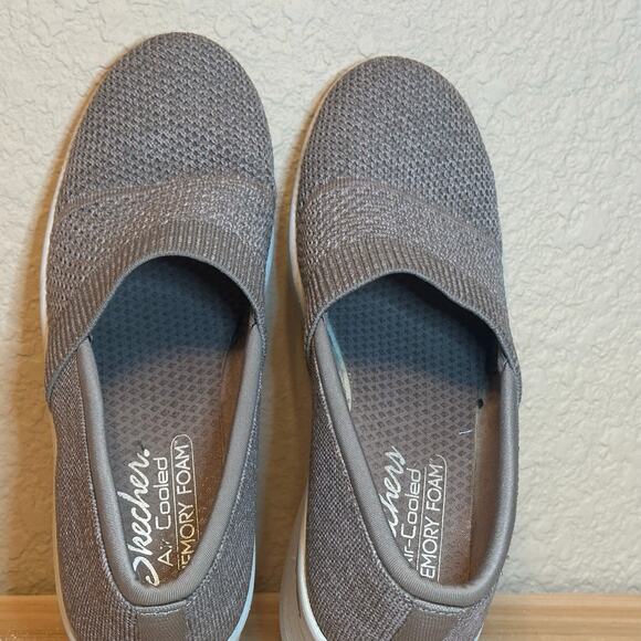 Skecher air cooled memory foam comfortable taupe wedge slip ons size 9 - Picture 6 of 6